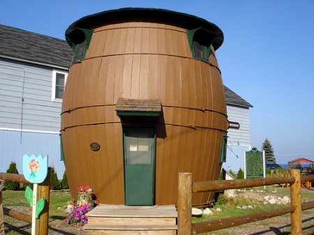 pickle-barrel-house-1107
