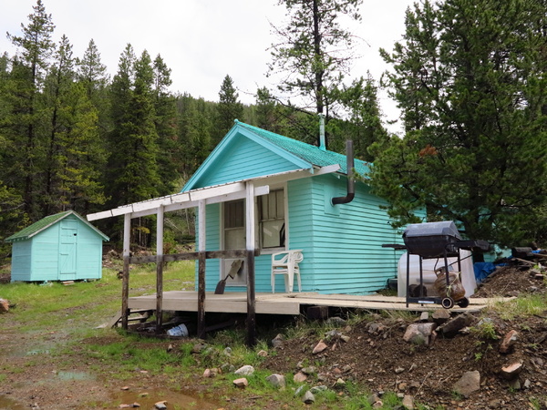 Neihart cabin