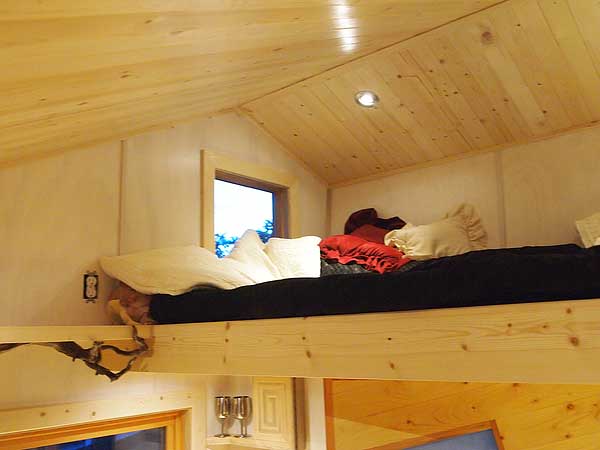 mini house loft