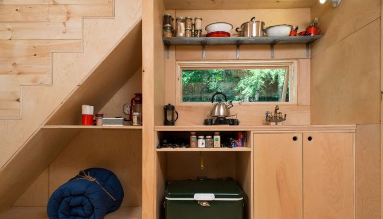 Getaway-Tiny-Cabin-kitchen