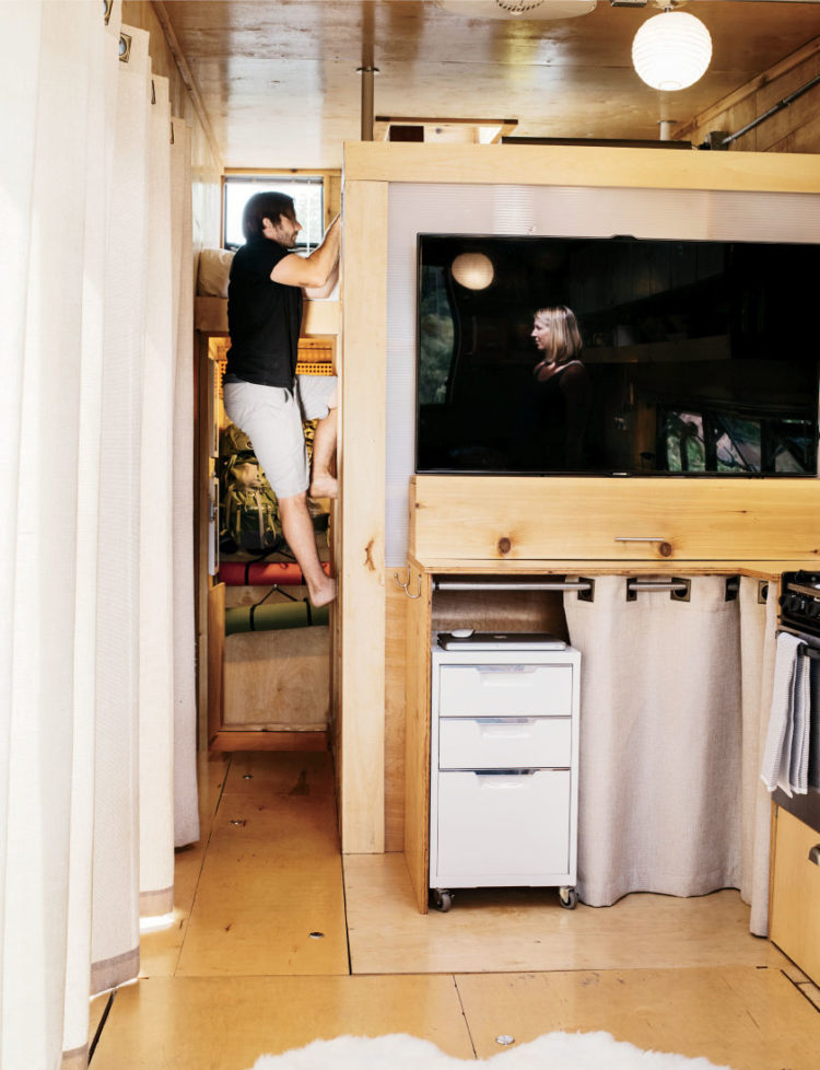 woody-trailer-tiny-kitchen-TV