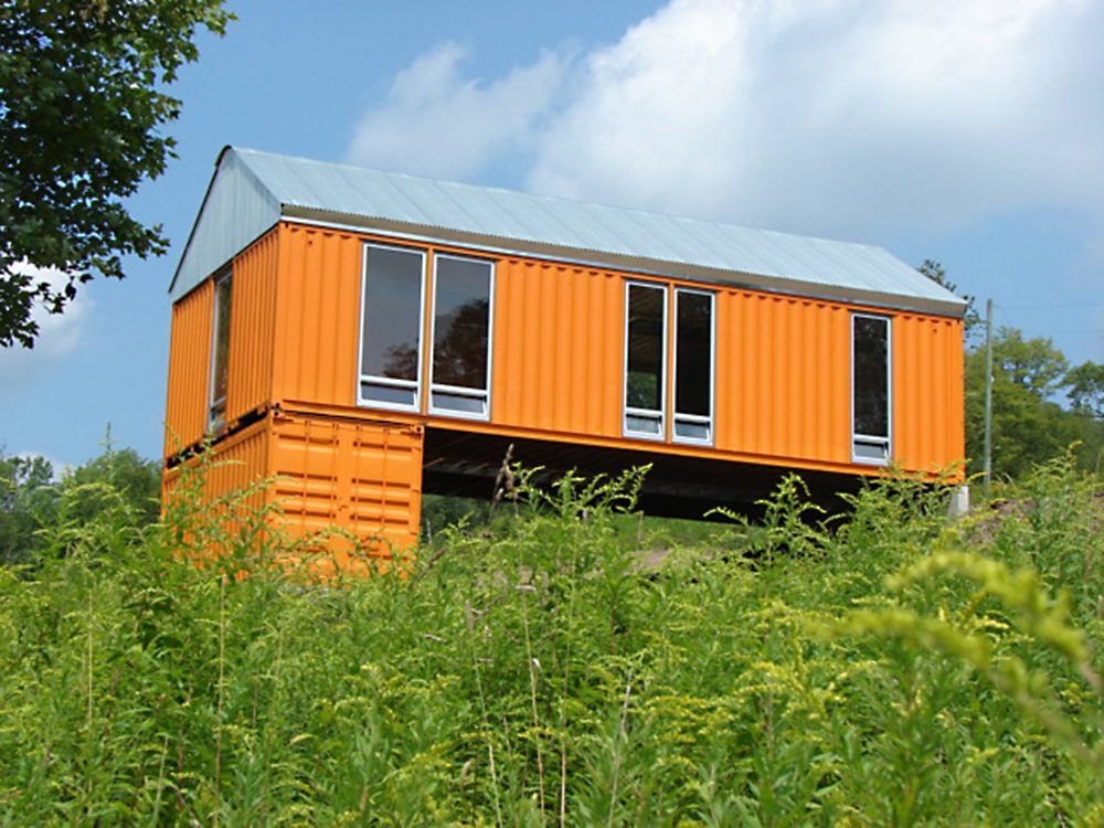 timsteele-shippingcontainer-tinyhouse